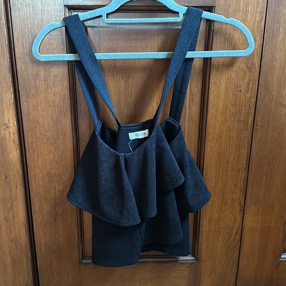 Madewell size XS cropped tank. - Picture 2 of 3